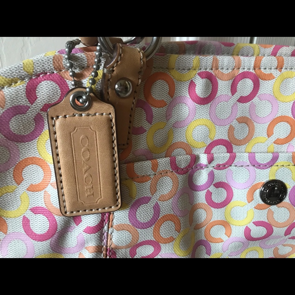 Coach Purse - Picture 4 of 4